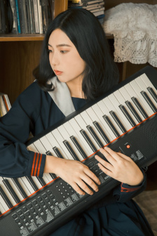 执笔画卿颜电视剧免费播放